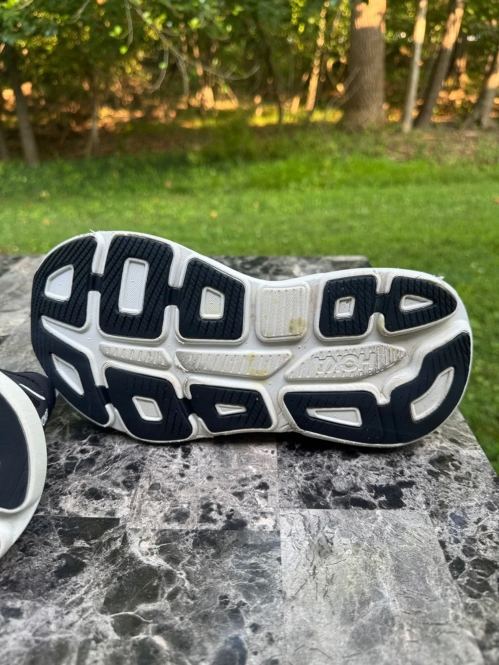 Hoka One One Bondi 9 Womens Size 7 2EBlack White Athletic Running Shoes Sneakers